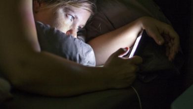 Photo of كيف يؤثر عليكِ استخدام الموبايل قبل النوم ؟